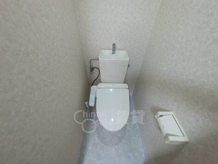 大阪府豊中市服部西町2丁目の賃貸マンションの内装