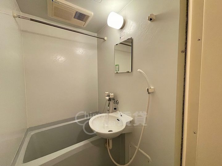 大阪府吹田市青葉丘南の賃貸アパートの内装