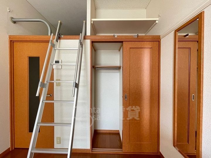 大阪府吹田市青葉丘南の賃貸アパートの内装