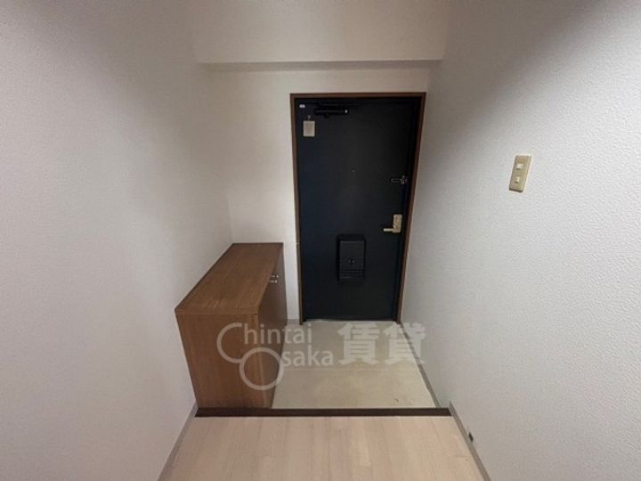 ブルージュ摂津の玄関