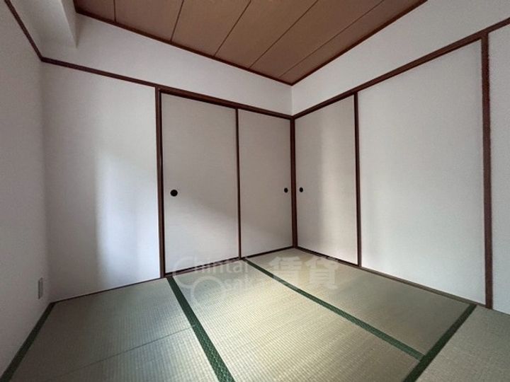 ブルージュ摂津の寝室