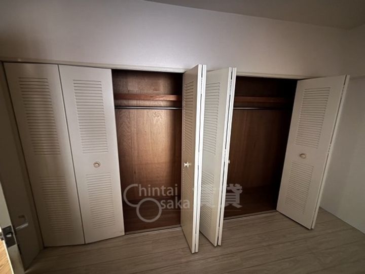 大阪府茨木市真砂3丁目の賃貸マンションの内装