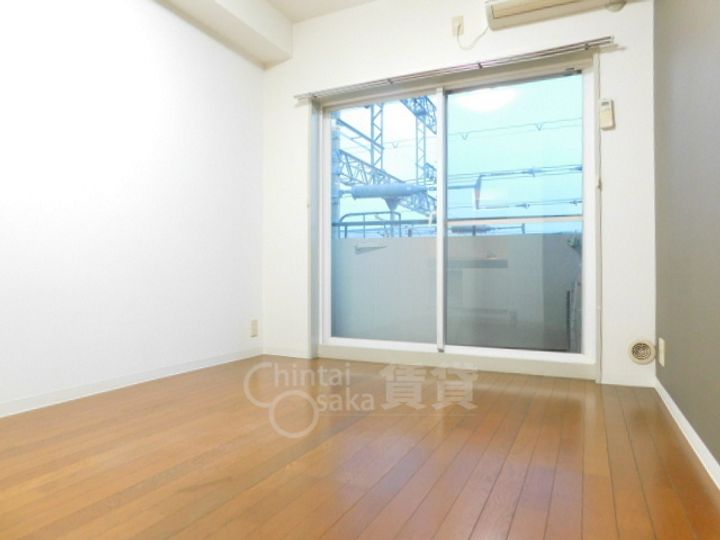 兵庫県川西市花屋敷1丁目の賃貸マンションの寝室
