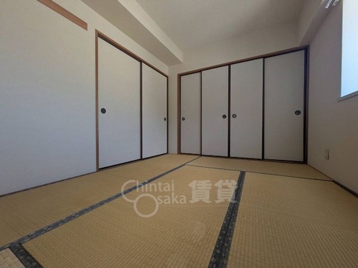 大阪府吹田市五月が丘東の賃貸マンションの寝室