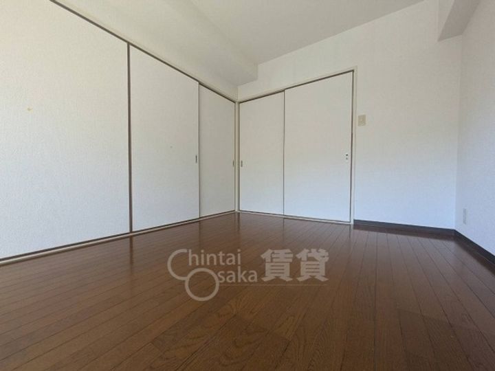 プランドール五月が丘の居間
