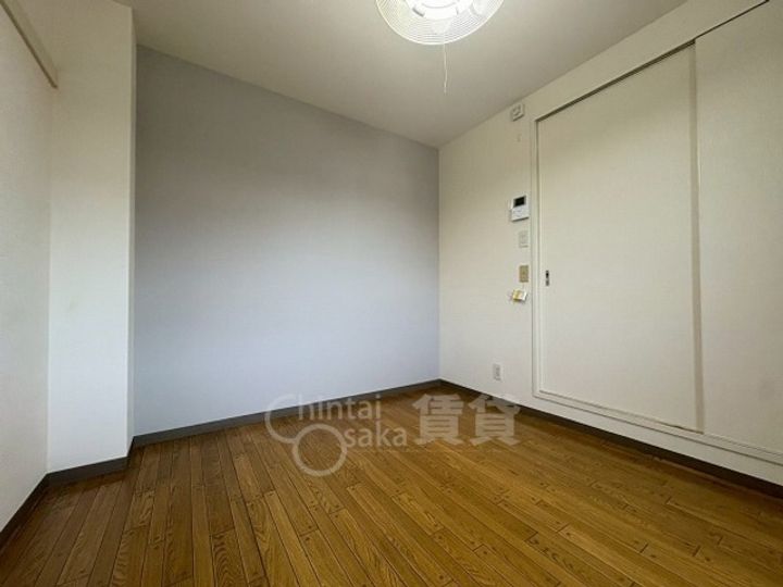 大阪府大阪市東淀川区淡路5丁目の賃貸マンションの居間