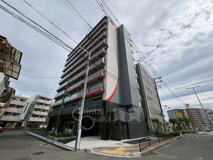大阪府吹田市南金田2丁目の賃貸マンションの外観