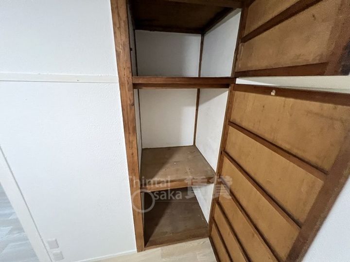 早川マンション長居ビルの内装