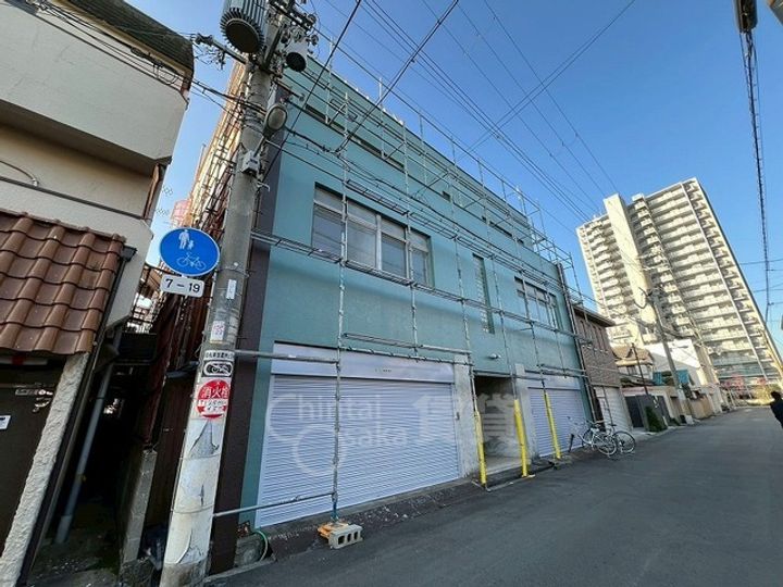 早川マンション長居ビルの外観