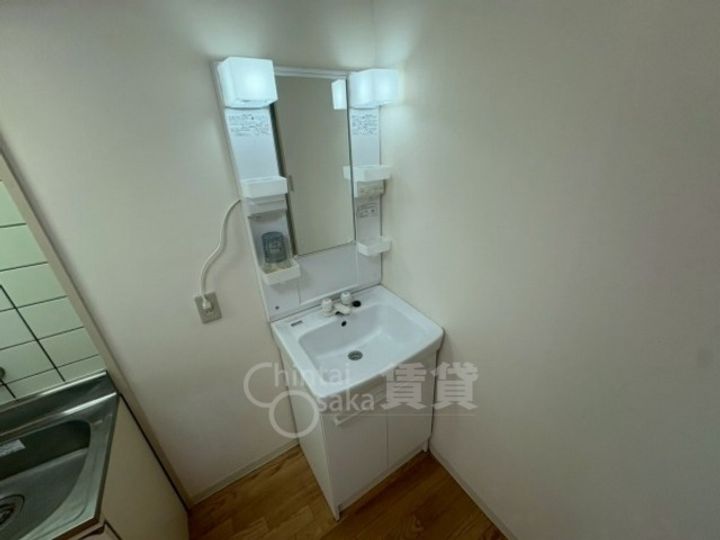 大阪府大阪市東淀川区下新庄1丁目の賃貸マンションの内装