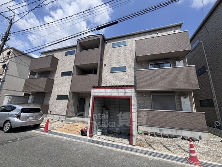 大阪府吹田市山田北の賃貸アパートの外観