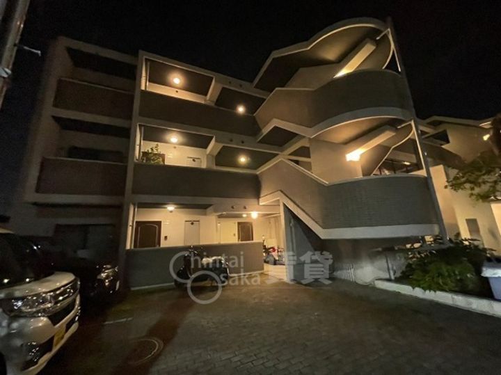 大阪府池田市渋谷3丁目の賃貸マンションの外観