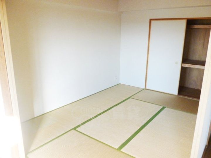 大阪府池田市渋谷3丁目の賃貸マンションの寝室