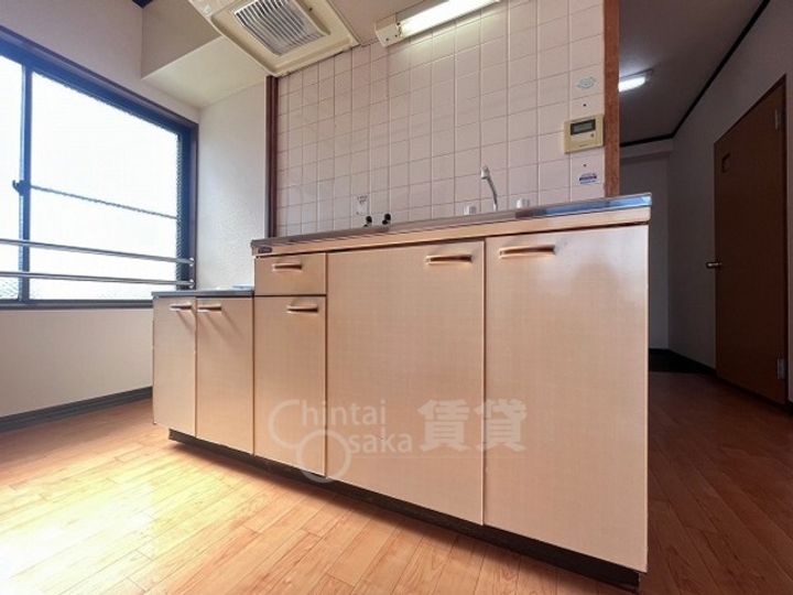 大阪府豊中市上野西4丁目の賃貸マンションの内装