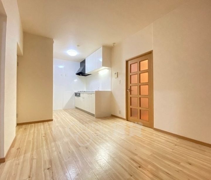 大阪府箕面市小野原東5丁目の賃貸マンションの居間