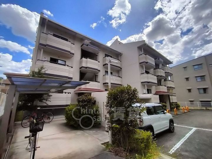 大阪府箕面市小野原東5丁目の賃貸マンションの外観