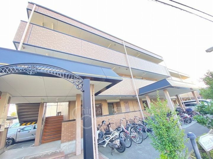 アンソレイユ高木の外観