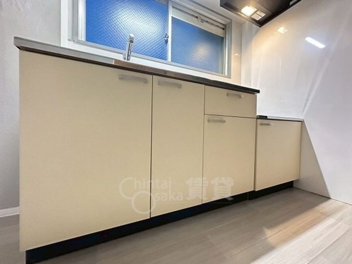 大阪府摂津市正雀2丁目の賃貸マンションのキッチン