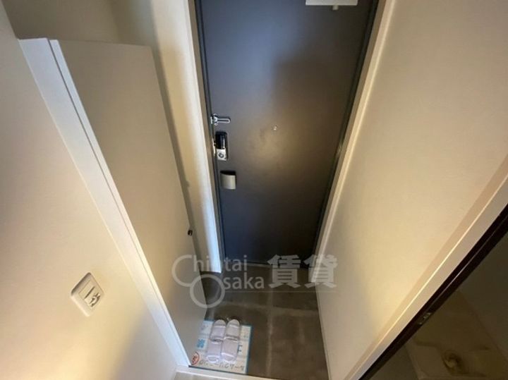 兵庫県川西市火打2丁目の賃貸マンションの玄関