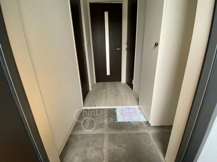 兵庫県川西市火打2丁目の賃貸マンションの玄関