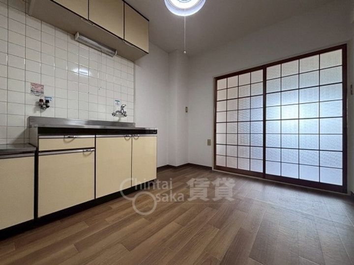 萩原マンションの居間