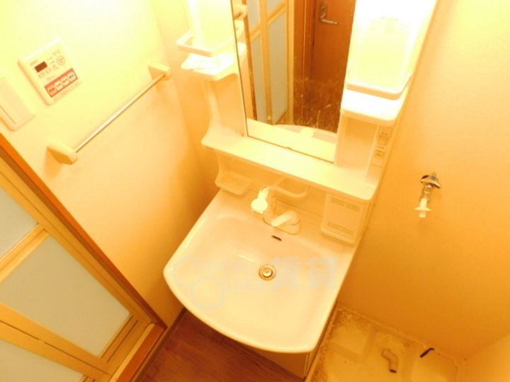 大阪府茨木市彩都あさぎ5丁目の賃貸マンションの内装