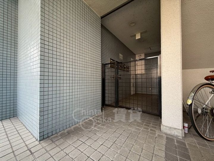リバーサイドプラザの玄関