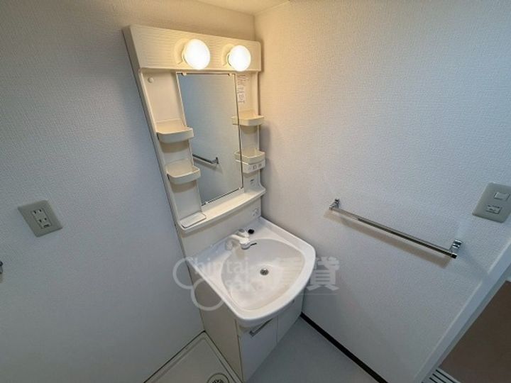 大阪府池田市天神1丁目の賃貸マンションの内装
