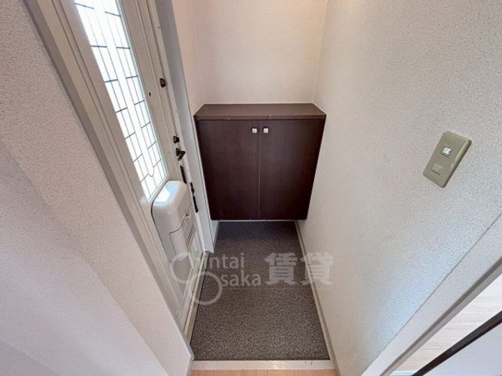 メゾンファミールの玄関