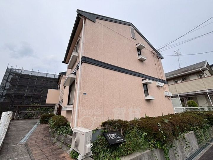 大阪府箕面市小野原東3丁目の賃貸アパートの外観