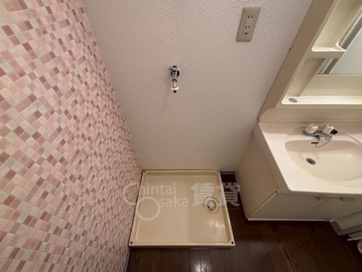 大阪府摂津市鶴野4丁目の賃貸マンションの内装