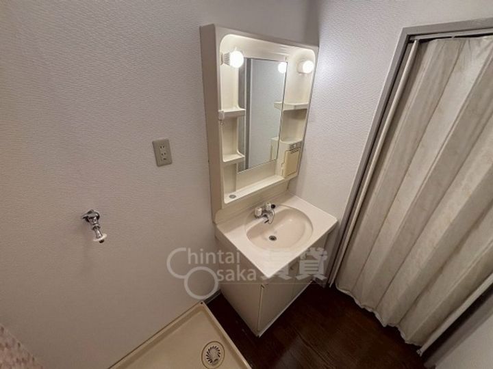 大阪府摂津市鶴野4丁目の賃貸マンションの内装