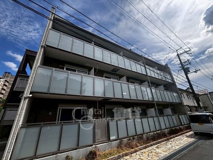 大阪府茨木市東奈良2丁目の賃貸マンションの外観