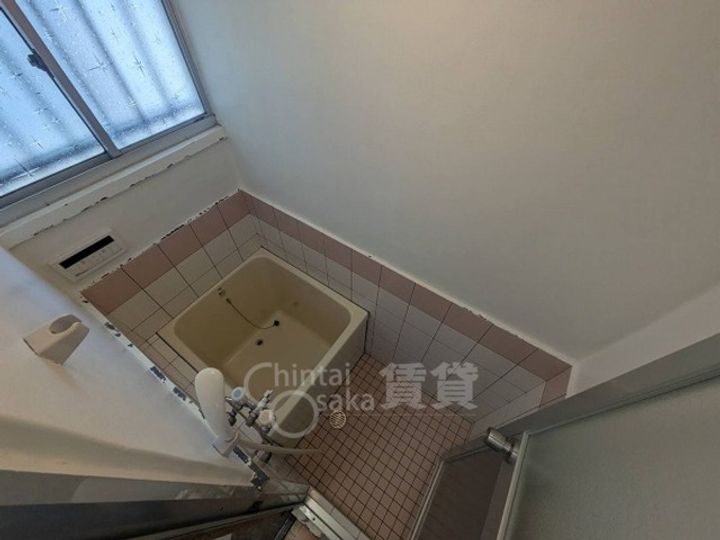 大阪府茨木市庄1丁目の賃貸アパートの風呂