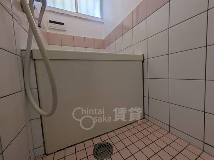 大阪府茨木市庄1丁目の賃貸アパートの風呂
