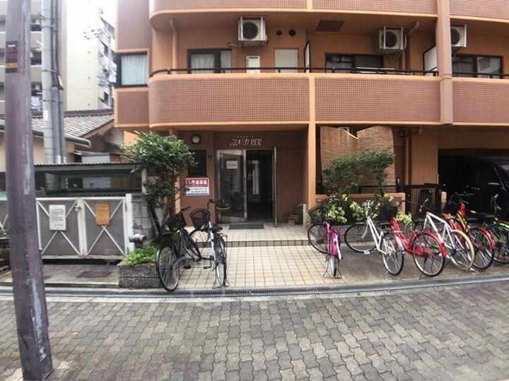 グランメールの玄関