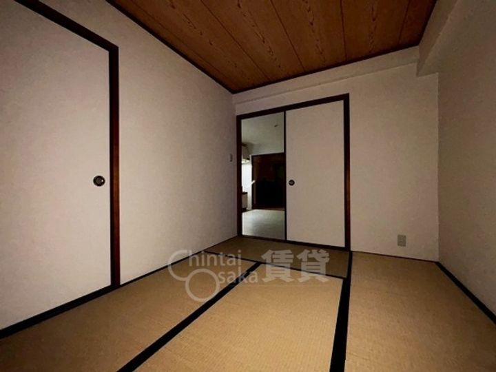 双葉ビルの寝室