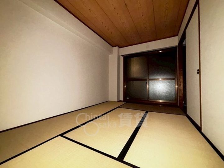 双葉ビルの寝室