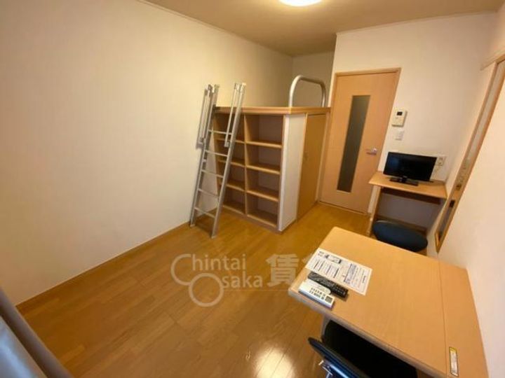 プレステージ三津屋2の居間