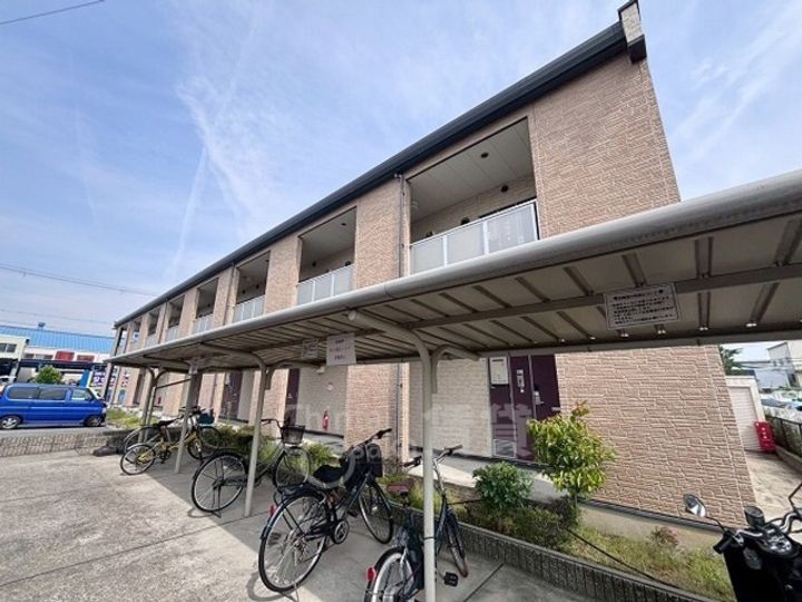 レオパレスエステート2の外観