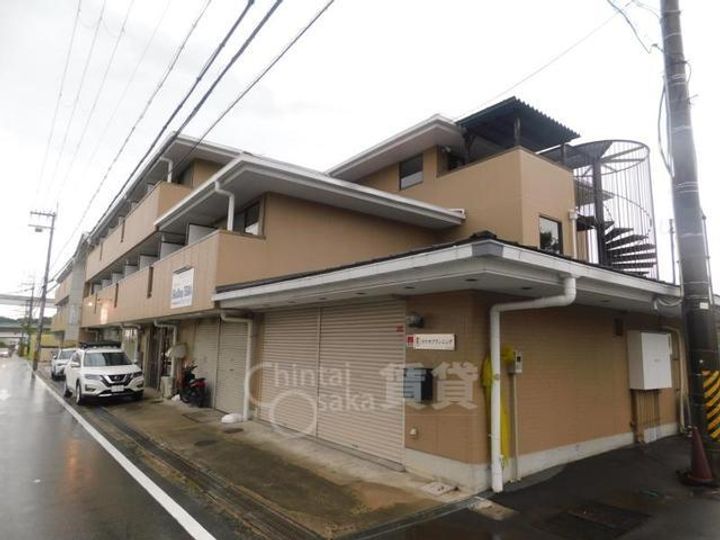 大阪府箕面市粟生間谷東2丁目の賃貸マンションの外観