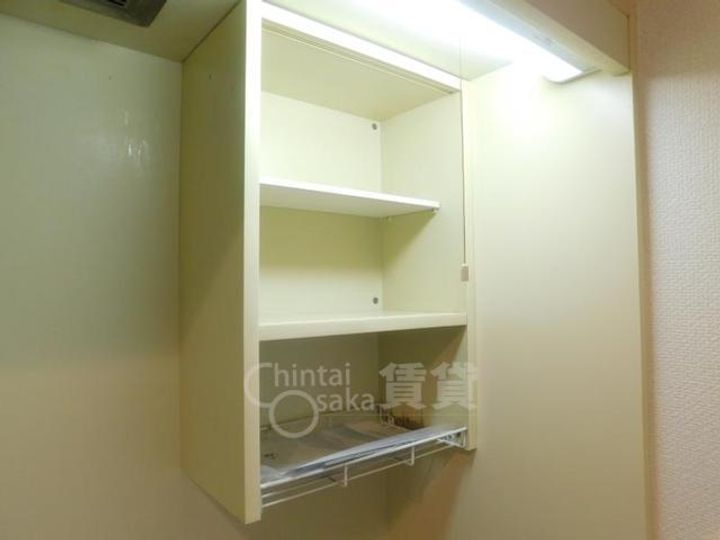 大阪府箕面市粟生間谷東2丁目の賃貸マンションの内装