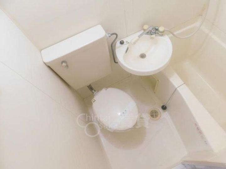 大阪府箕面市粟生間谷東2丁目の賃貸マンションの内装