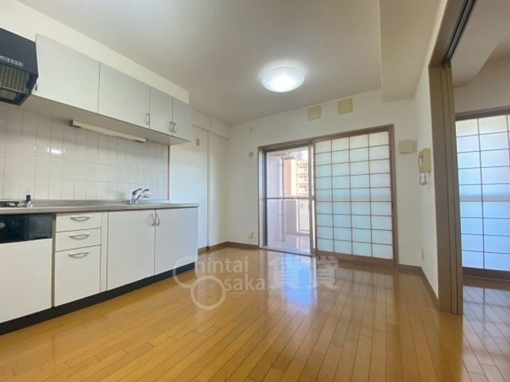 パレ・フローリッシュ503の居間