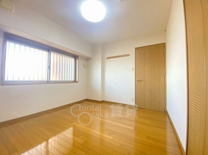 パレ・フローリッシュ503の居間