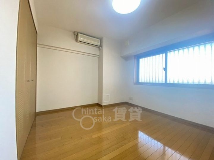 パレ・フローリッシュ503の寝室