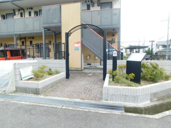 コーポエイボンの玄関