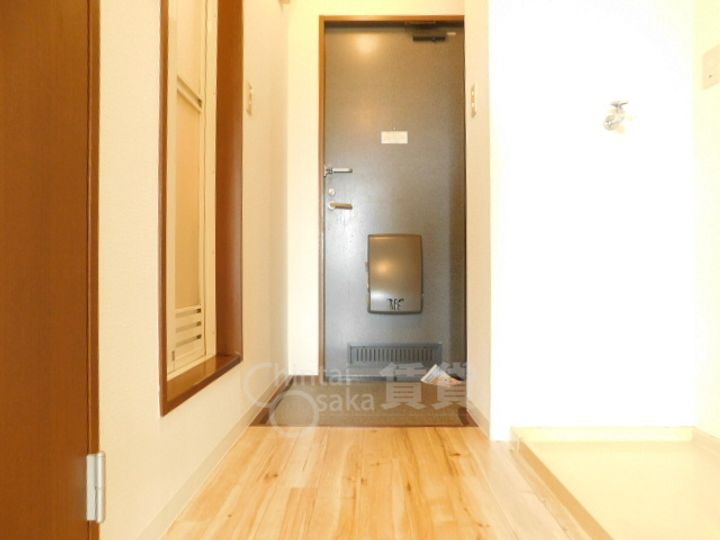 コーポエイボンの玄関