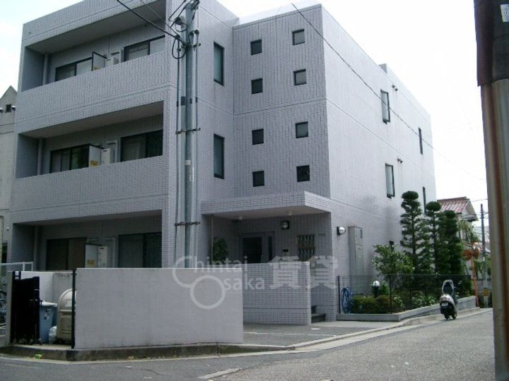 兵庫県川西市花屋敷1丁目の賃貸マンションの外観
