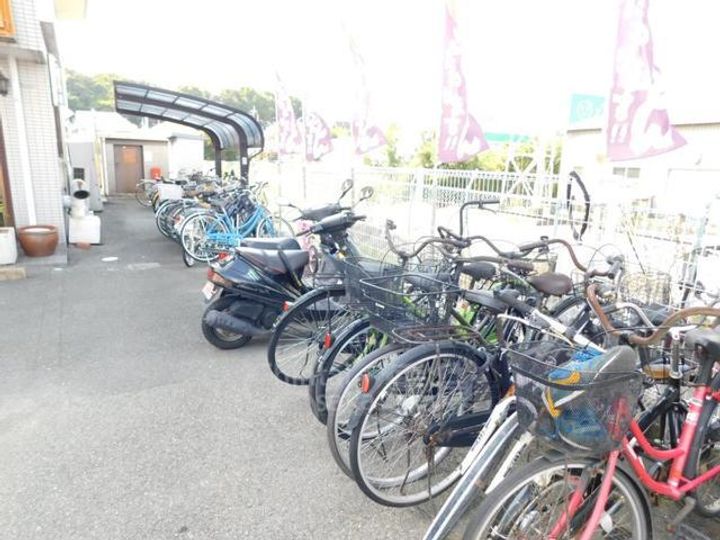 兵庫県川西市久代2丁目の賃貸マンションのその他画像
